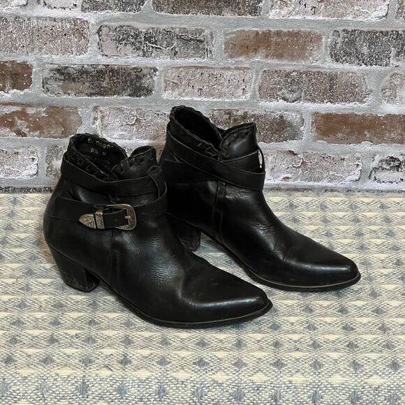 Vintage Dingo Black‎ Leather Western Buckle Block Heel Booties Size 8.5 - Picture 1 of 5